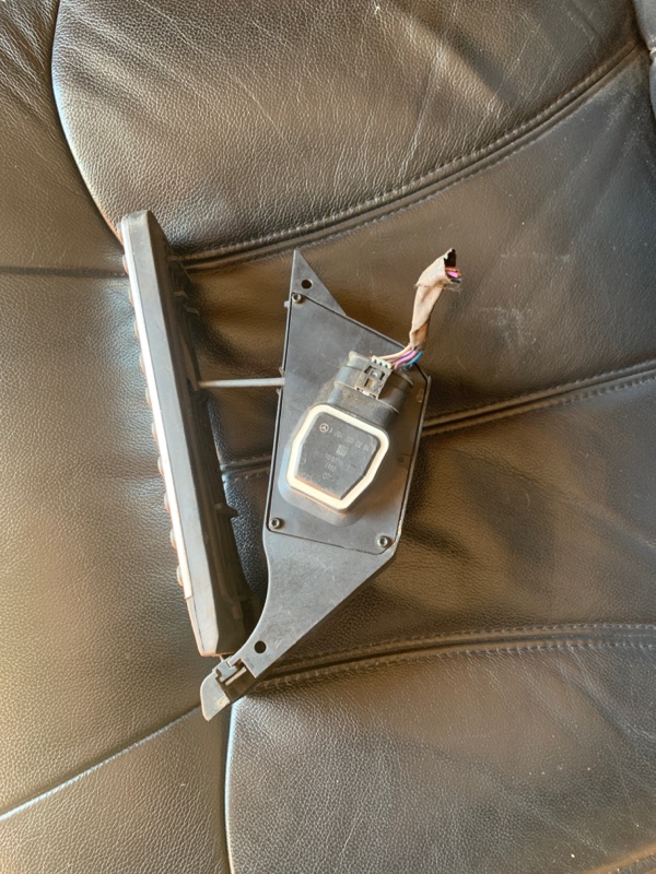 Электронная педаль газа Mercedes W212 2011