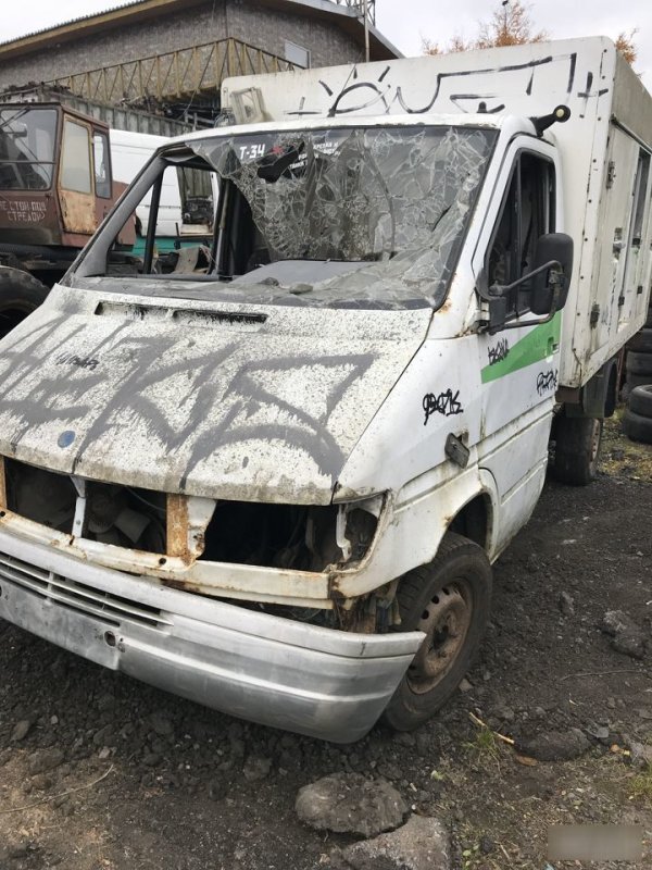 Кузов по запчастям Mercedes Sprinter W903