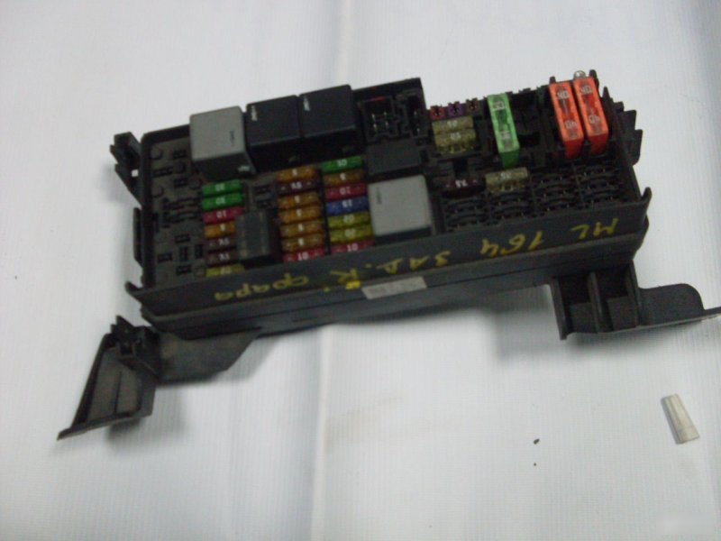 Блок предохранителей Mercedes-Benz M-Class W164