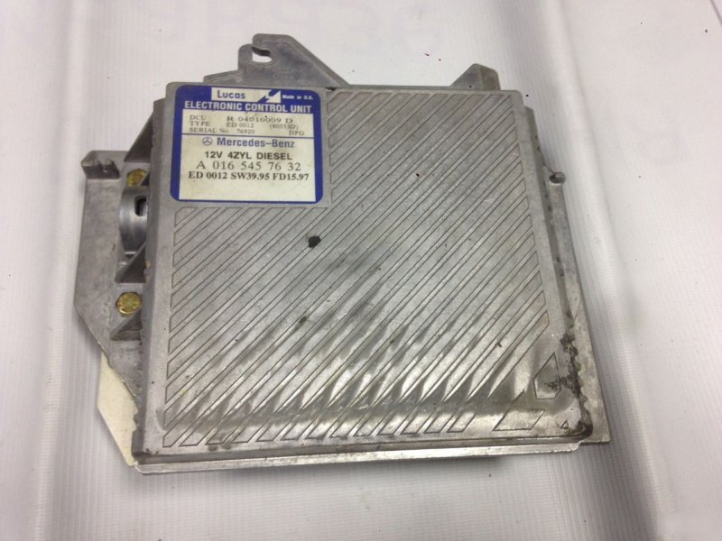 Блок управления двигателем Mercedes-Benz C-Class