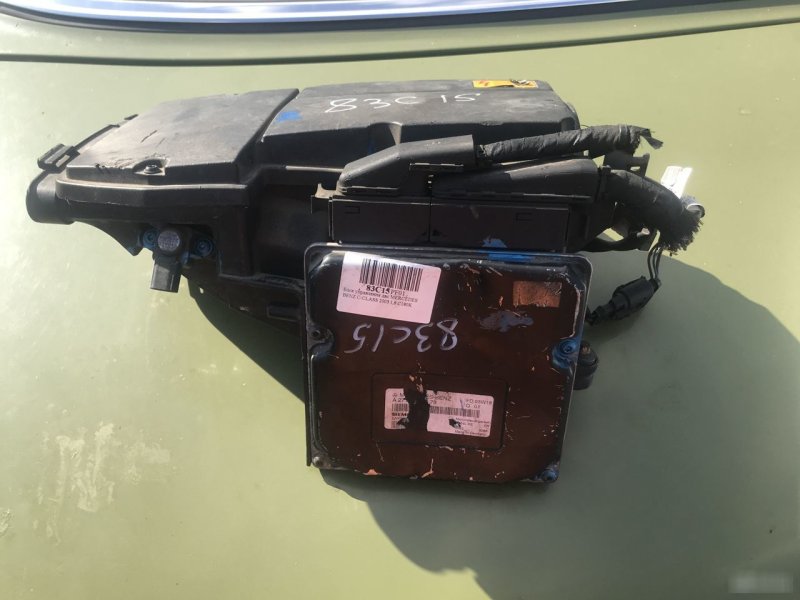 Блок управления двигателем Mercedes-Benz C-Class