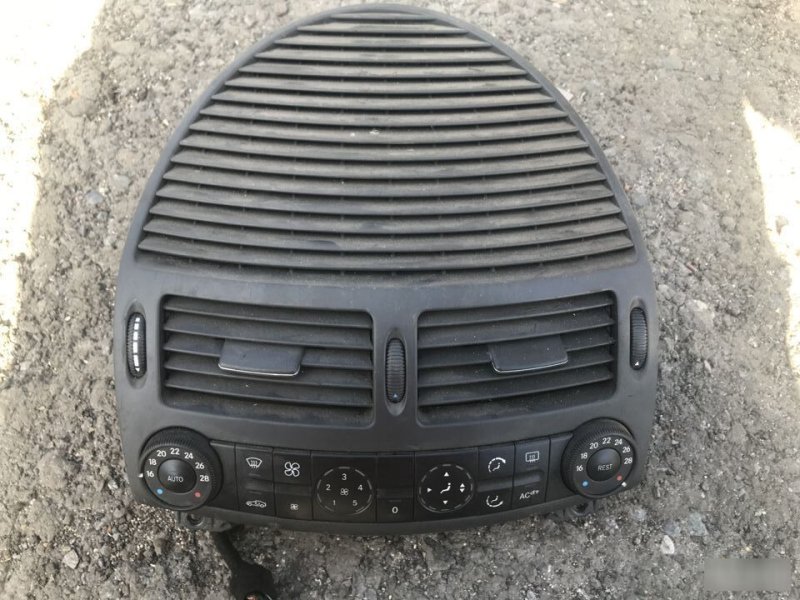 Блок управления климат-контролем Mercedes-Benz