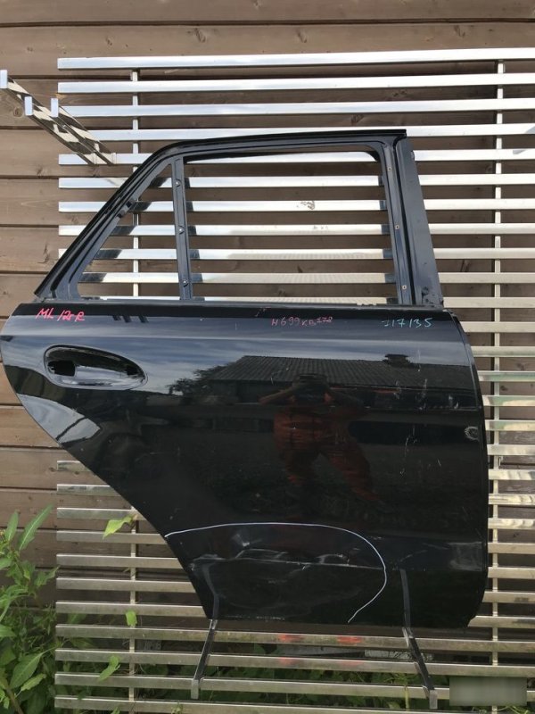 Дверь задняя правая Mercedes-Benz M-Class W166