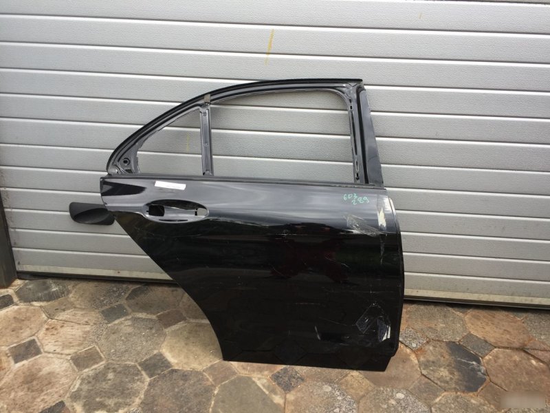 Дверь задняя правая Mercedes-Benz C-Class W205