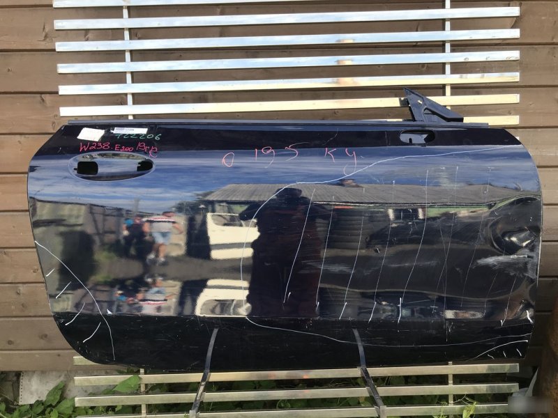 Дверь передняя правая Mercedes-Benz C238