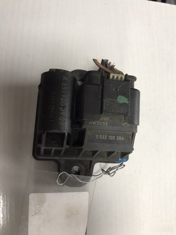 Реле свечей накала Mercedes E-Class W212