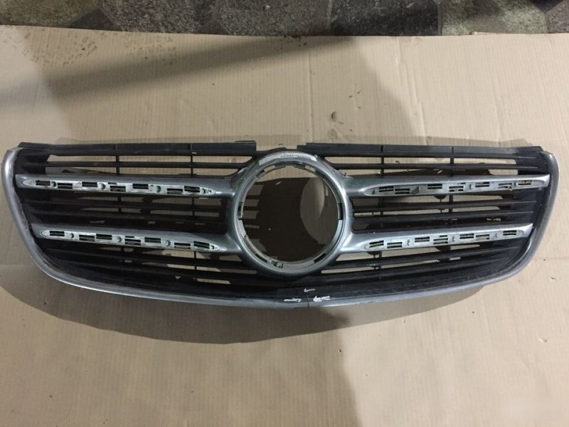 Решетка радиатора Mercedes-Benz Vito W447