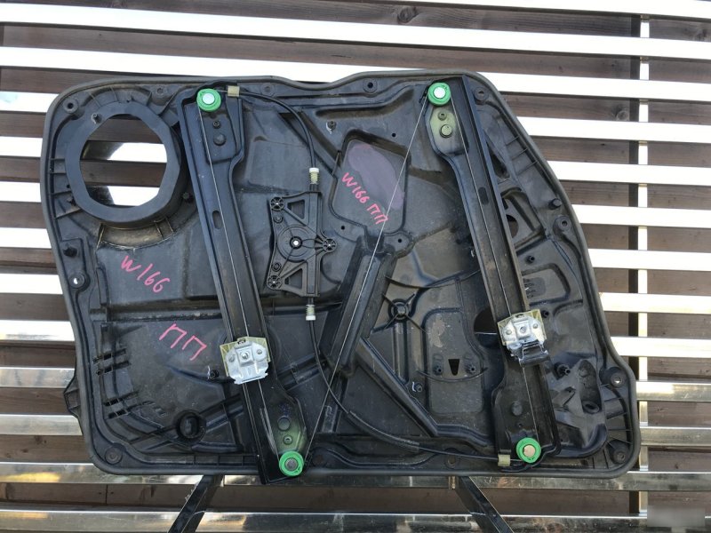 Стеклоподъемник передний правый Mercedes-Benz