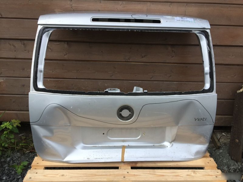 Дверь багажника Skoda Yeti