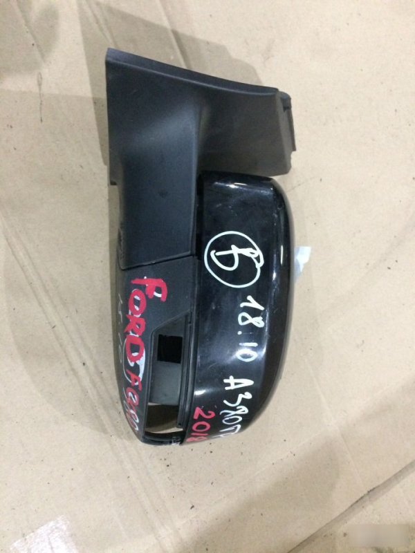 Корпус зеркала левый Ford Focus