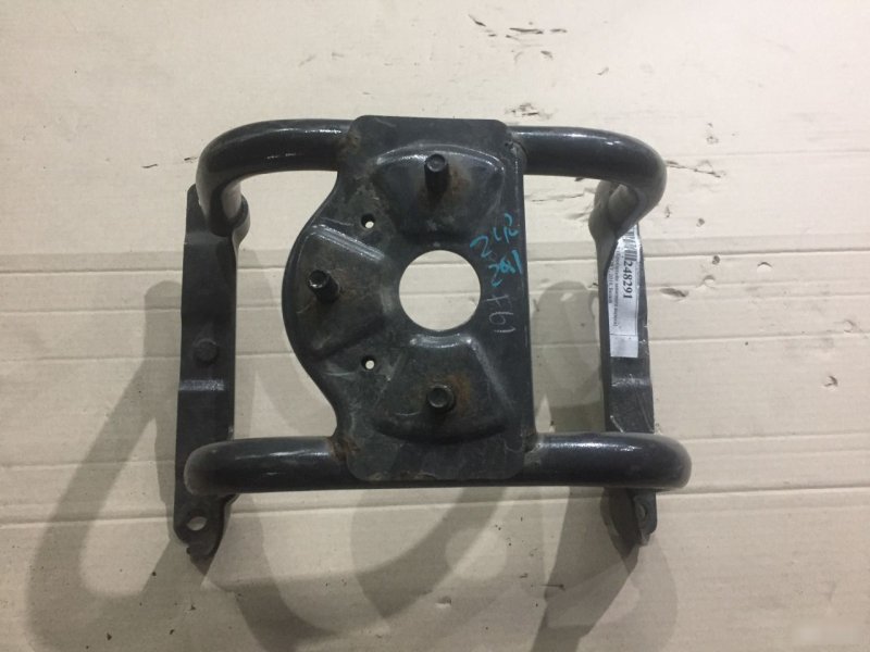 Кронштейн запасного колеса Ford EcoSport 2014 с