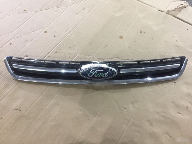 Облицовка радиатора Ford Kuga