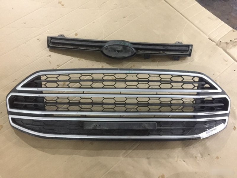 Решетка радиатора Ford EcoSport