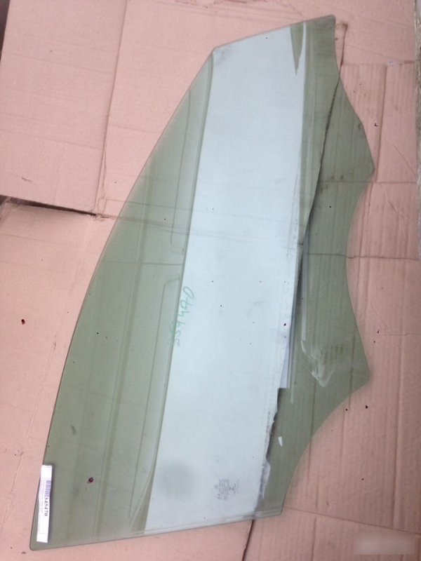 Стекло переднее правое Mercedes A-class