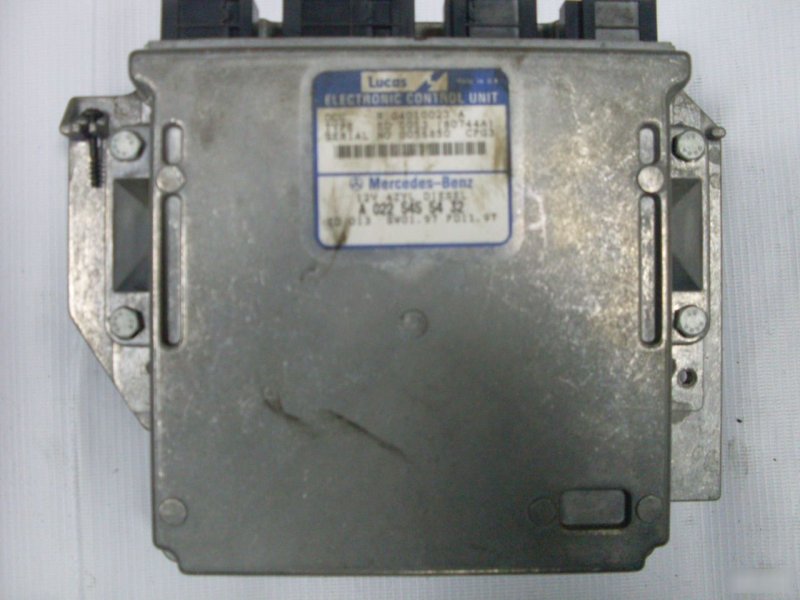 Блок управления двигателем Mercedes-Benz E-Class