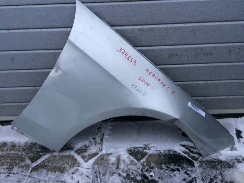 Крыло переднее правое Mercedes-Benz E-Class W212