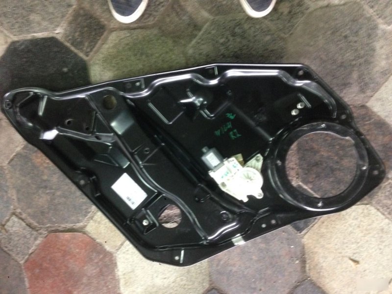 Моторчик стеклоподъемника Mercedes-Benz M-Class