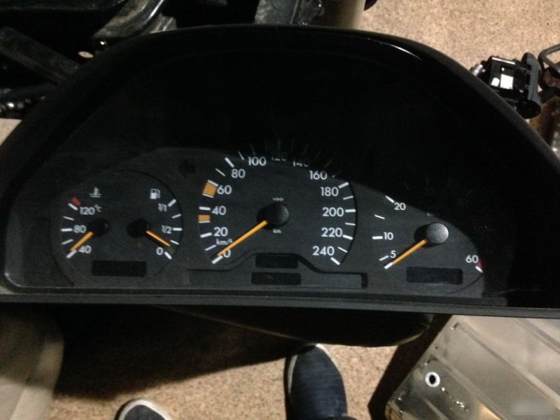 Панель приборов Mercedes-Benz E-Class W210