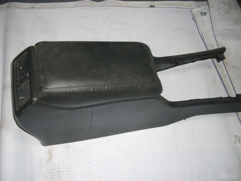 Подлокотник Mercedes-Benz E-Class W210