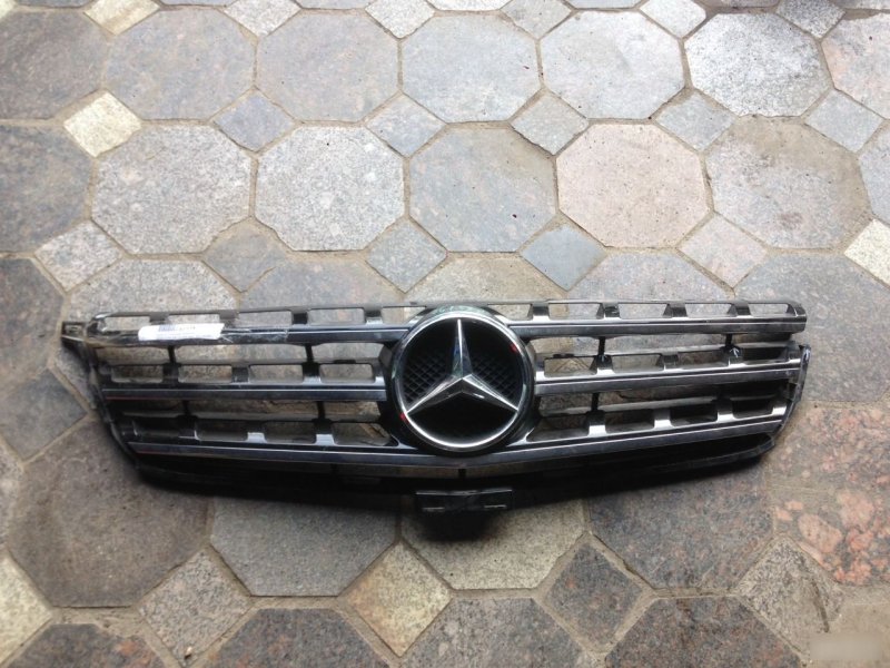 Решетка радиатора Mercedes-Benz M-Class W166