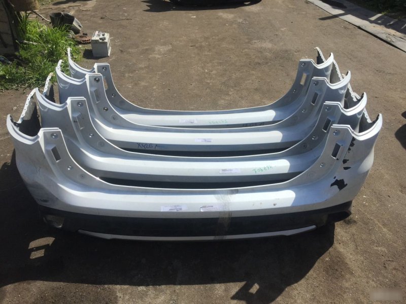 Бампер задний Mitsubishi Outlander после 2015