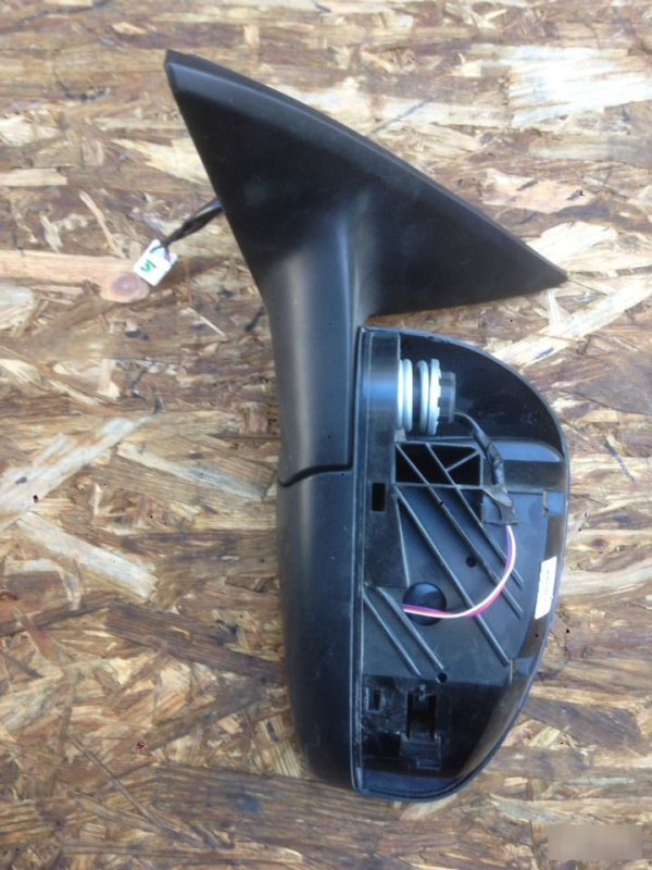 Корпус зеркала левый Nissan Almera