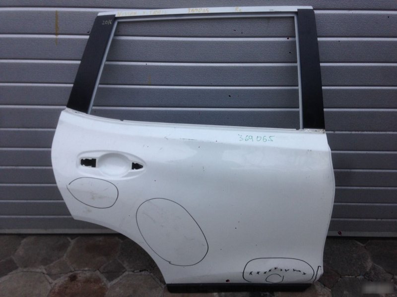 Дверь задняя правая Nissan X-Trail