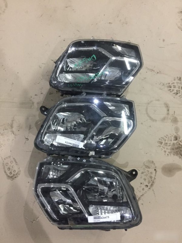 Фара Renault Duster с дефектом (донор)