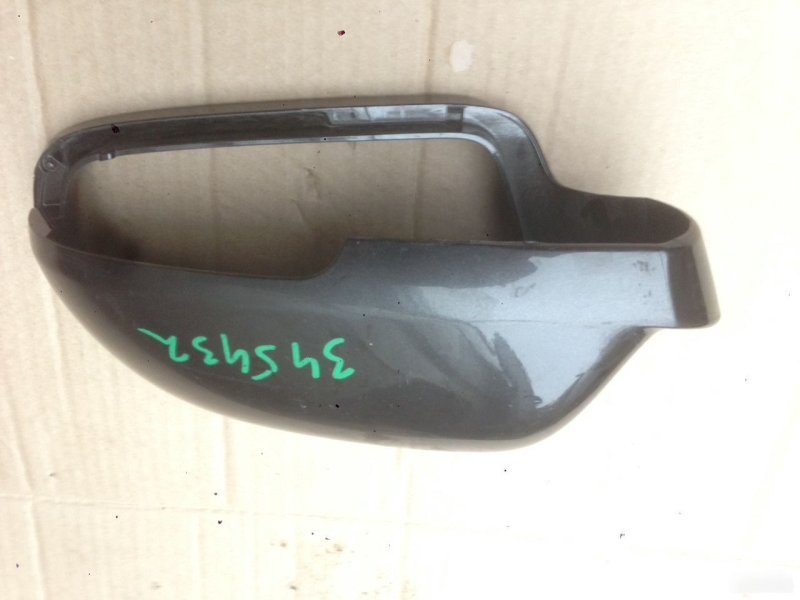 Накладка зеркала левая Skoda Superb