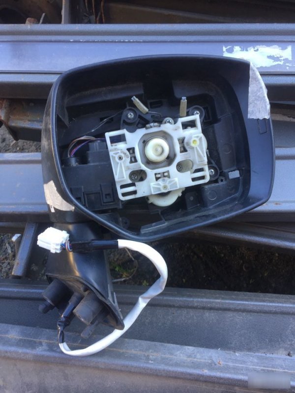 Зеркало правое Subaru Outback