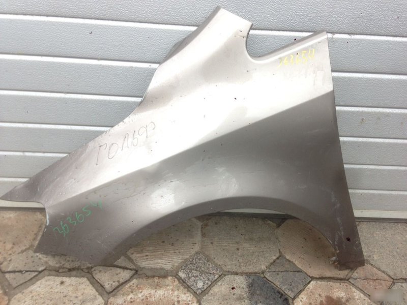 Крыло переднее левое Volkswagen Golf Plus 5