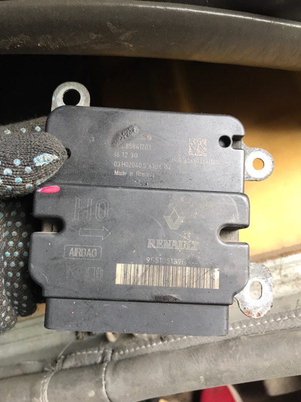 Блок управления AIRBAG Renault Duster 2016