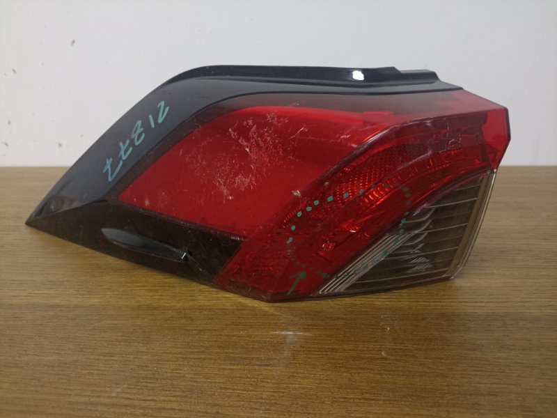 Фонарь наружный задний левый Kia Rio 4
