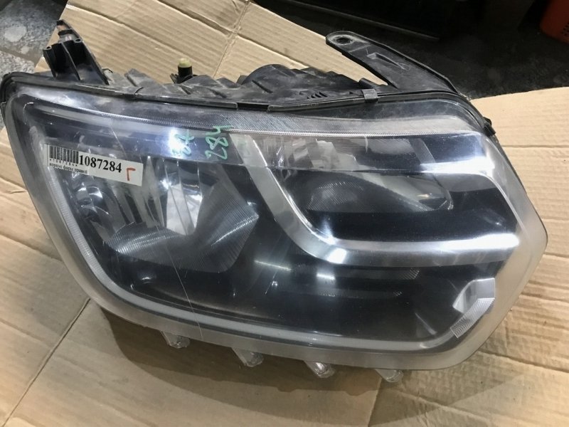 Фара правая Renault Duster 2 2022