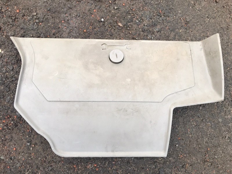 Крышка вещевого ящика Mercedes Sprinter W906