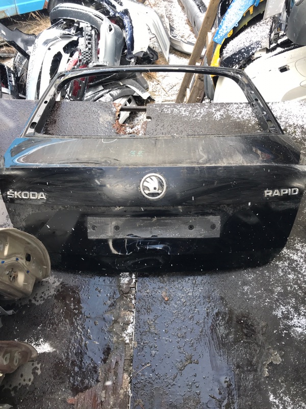 Дверь багажника Skoda Rapid 2016