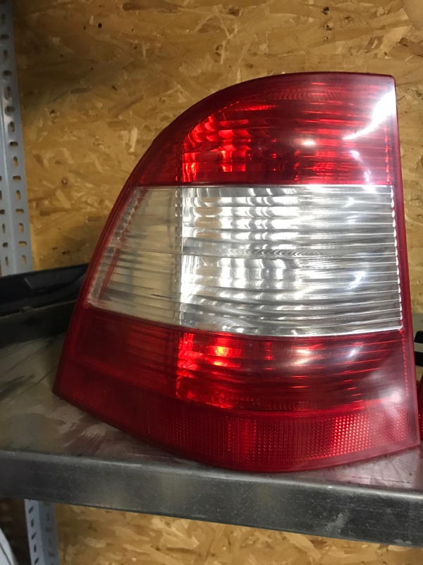 Фонарь Mercedes ML W163 2003