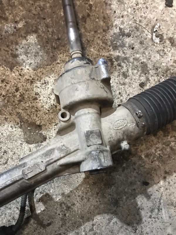 Рулевая рейка Land Rover Discovery Sport 2016