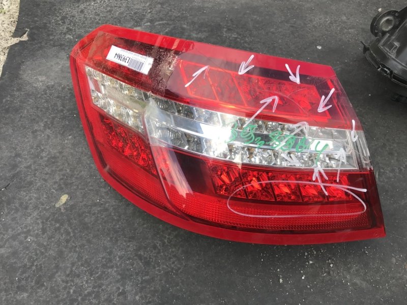 Фонарь задний левый Mercedes E W212 2011