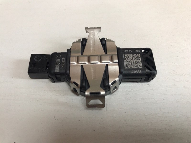 Датчик дождя Geely Monjaro