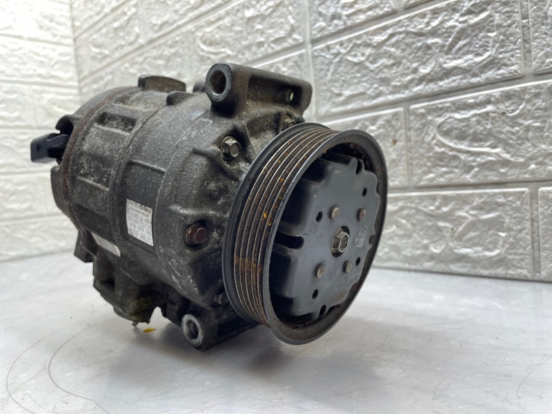 Б/У Компрессор кондиционера VOLKSWAGEN GOLF 5 1.6 BLF. Состояние - Хорошее, Denso, Номер: 1K0820803F